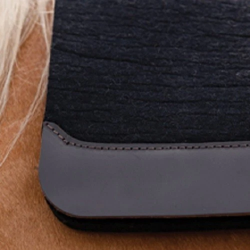 Almohadilla de sillín de fieltro de lana 100 % prensada al vapor Professional's Choice 31" x 32" Foto 4 de 4