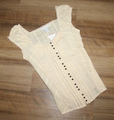 NWT! Pretty Cream SMALL Low Cut Pleated Button Front Peasant Blouse Top - Picture 8 of 8