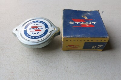 Vintage Stant Radiator Cap 4 Lbs fits Ford Massey Harris 1941-1951 (R-7)