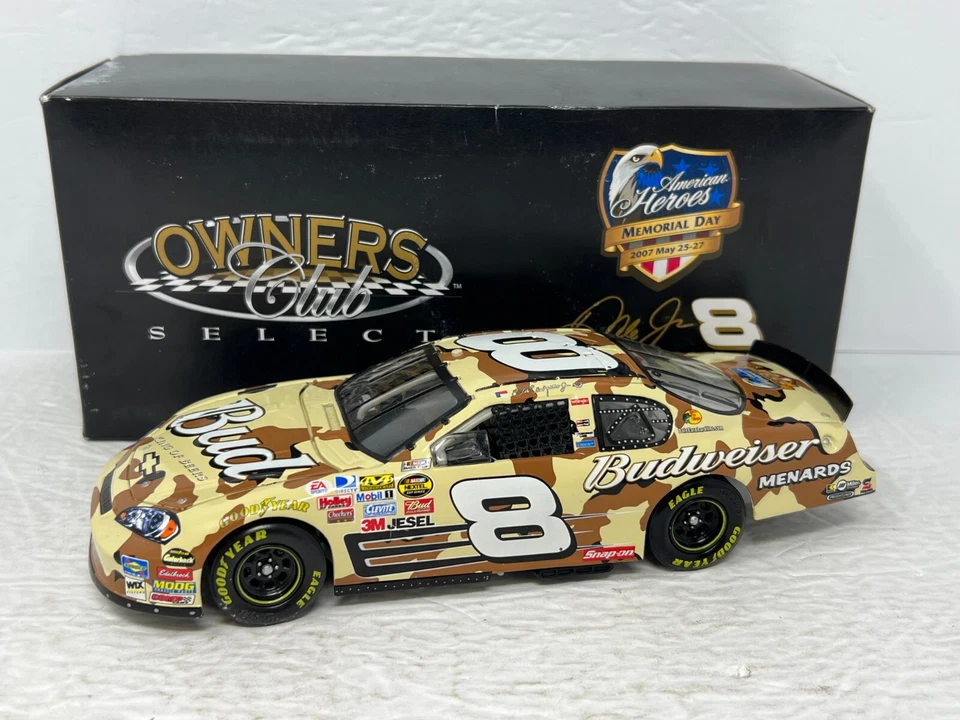 Nascar #8 Budweiser Dale Earnhardt Jr. American Heroes Memorial Day 1:24 Diecast Foto 2 de 4