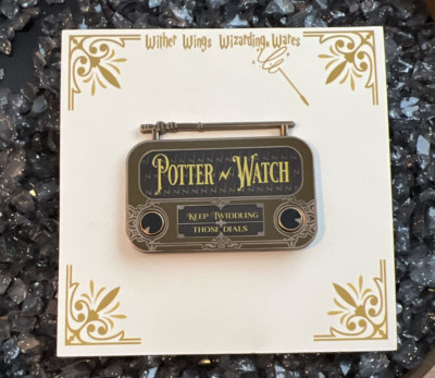 Wither Wings Potter Watch Radio Pin Badge MOVING Harry Potter Wizarding World
