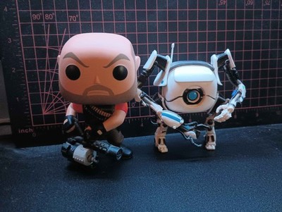 Funko Pop! Vinyl: Games - Team Fortress 2 Heavy #248 No Box OOB & Portal 2 Atlas
