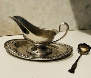From my Grandma, Lancaster Silver Co, Gravy Boat & Tray, Silver plated, 2 owners