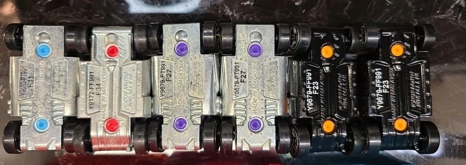 Hot Wheels Car Maker Replacement Parts 14 Wax Sticks 6 Mold & Chassis 2 Stickers - Image 4 of 4