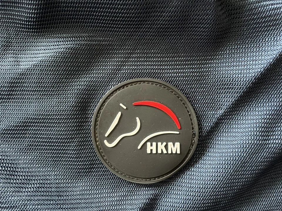 HKM Regenfeste Fliegendecke Modell RAIN mit Halsteil 155cm NAGELNEU - Bild 3 von 4