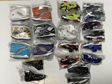 Juego Completo Zapatilla Miniatura Converse Reebok Colección Juguete Cápsula Japón