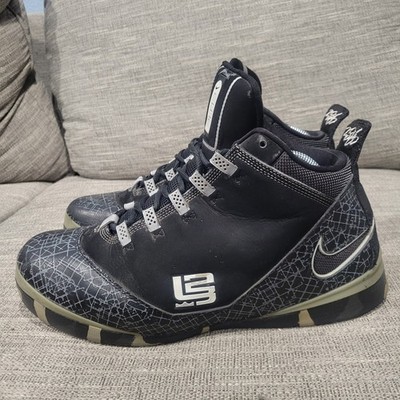 Nike Zoom LeBron Soldier 2 Men s Size 12.5 Black Basketball Shoes 319407-001