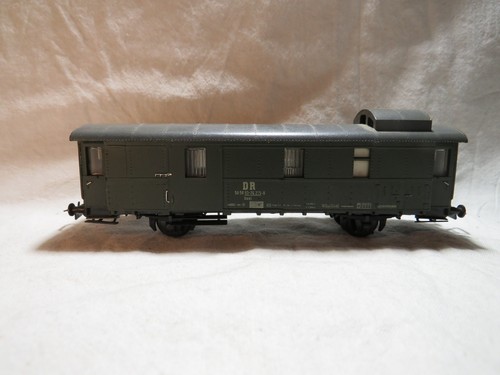 ESG-42839	Piko H0 Gepäckwagen DR 50 50 93-26 215-0, mit leichten Gebrauchsspuren | Condition: Gebraucht