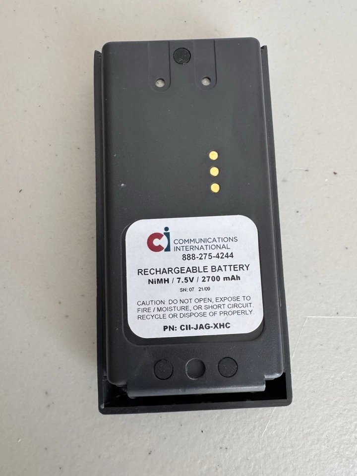 Rádio Harris M/A -Com P7100ip UHF com carregador com bateria, cabo sem antena. - Imagem 4 de 4