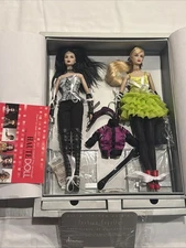 Elements Of Surprise Lilith And Eden Nu Face Integrity Toys Convention Exclusive