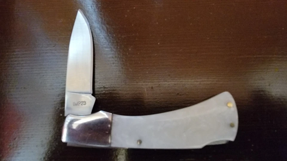 Imperial IMP23 Lockback Foto 4 de 4