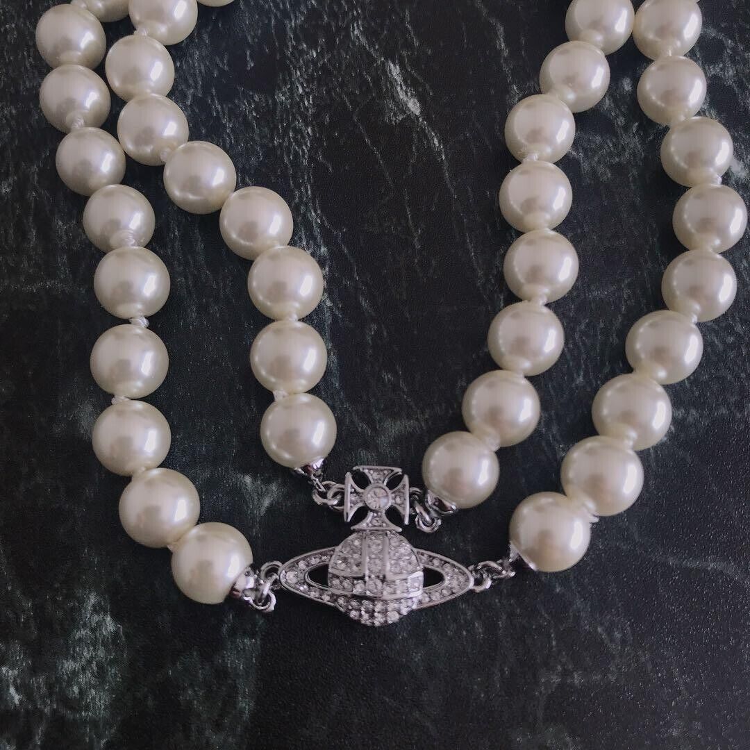 Vivienne Westwood GRAZIELLA Orb 2 Row Pearl Necklace Choker Vivienne Westwood GRAZIELLA Orb 2 Row Pearl Necklace Choker