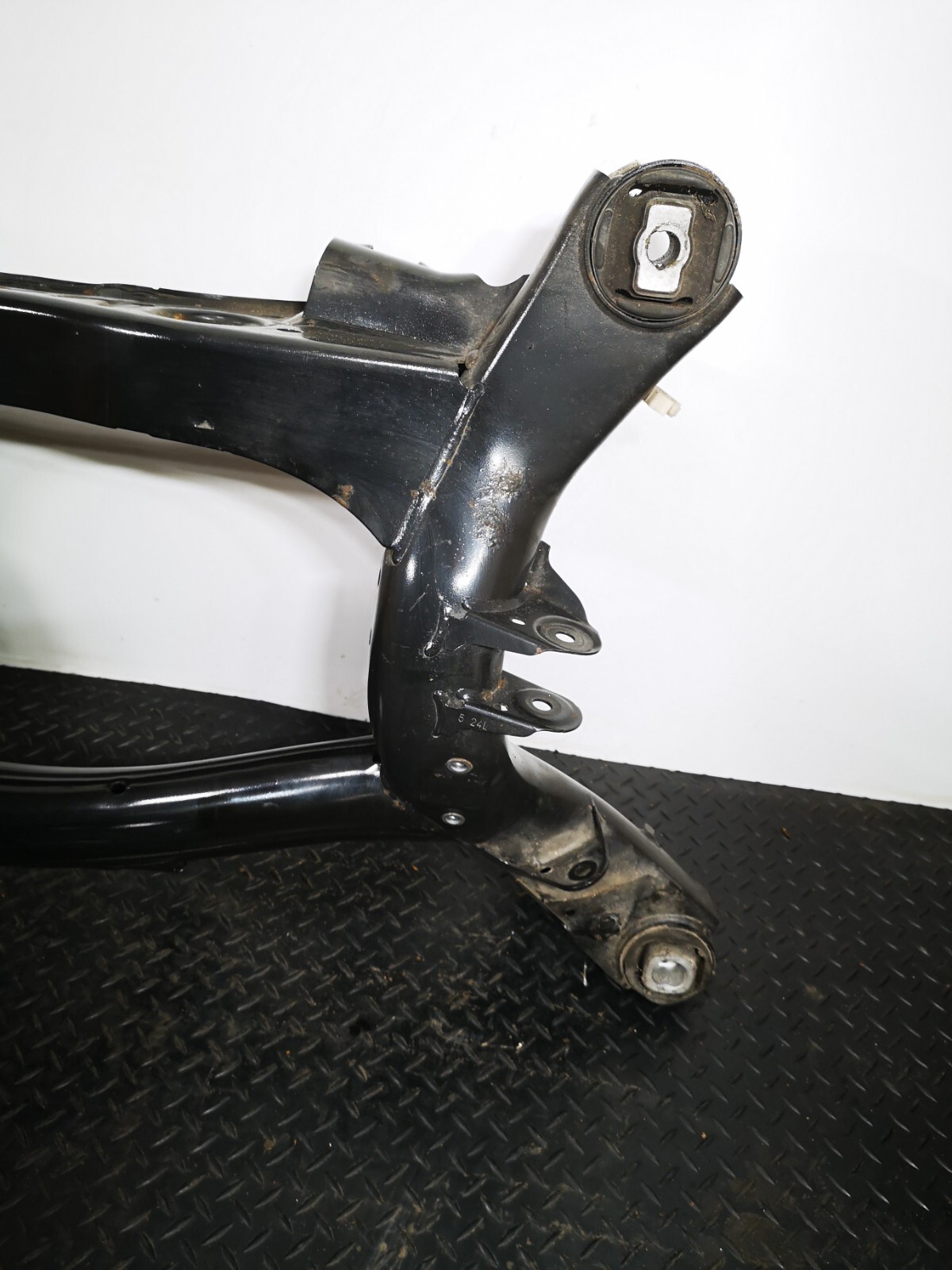 BMW 1 Series F20 2.0 D Rear Subframe Part Number 6792505 for sale 