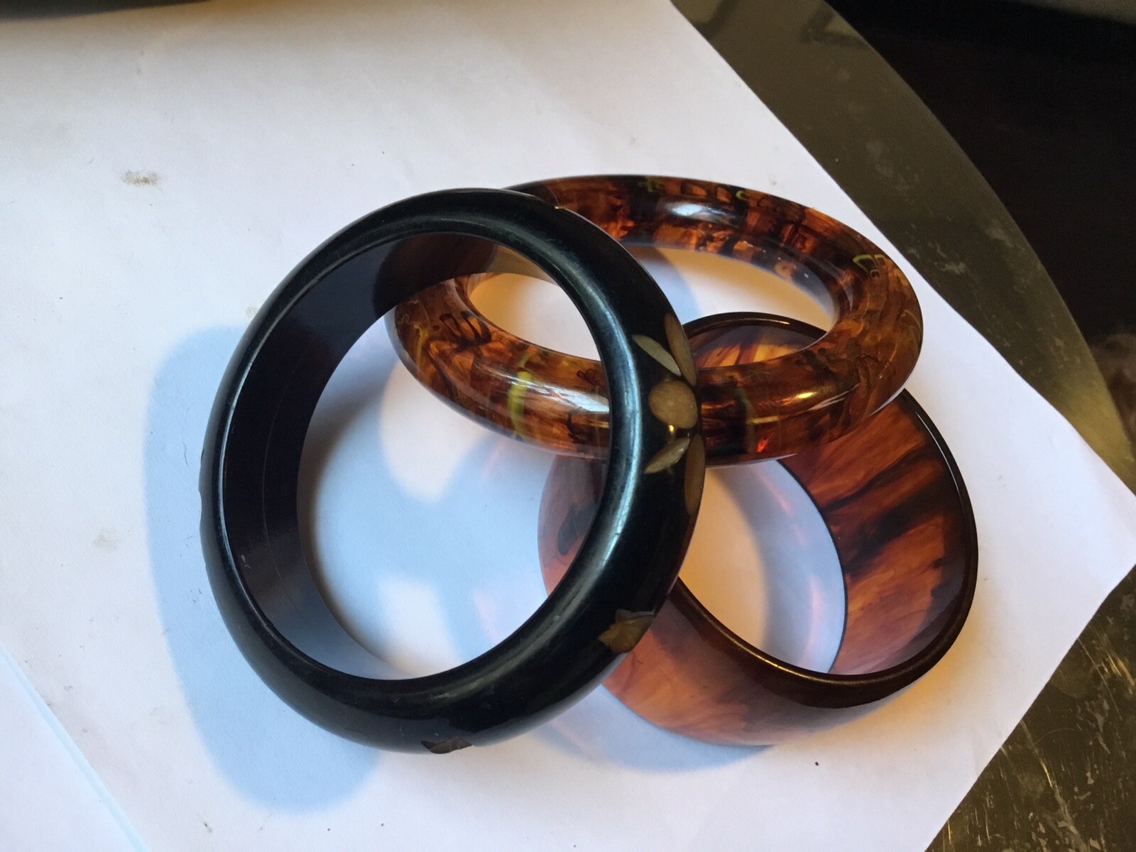 AUTHENTIC BAKELITE THREE BRACELETS BANGLES VERY C… - image 2
