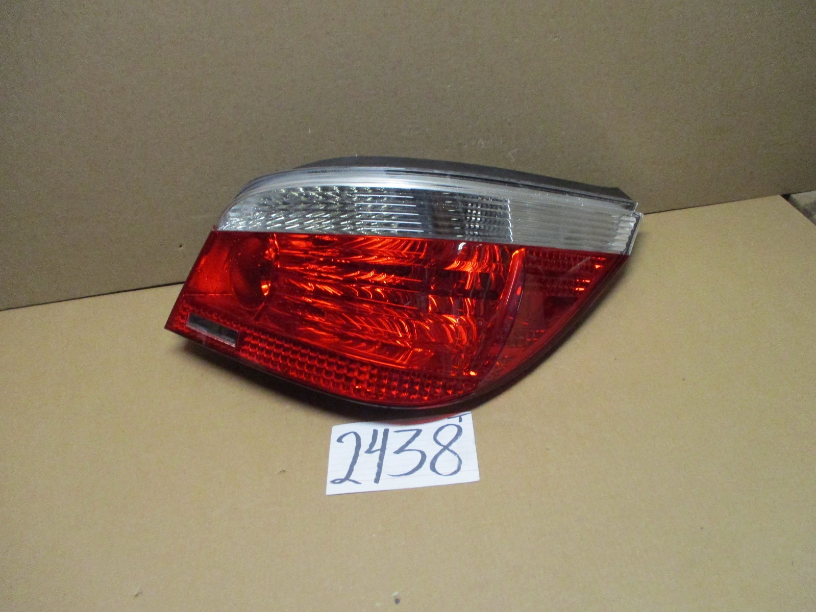 2004 2005 2006 2007 BMW 550 PASSENGER Side Tail Light Used Rear Lamp #2438-T 