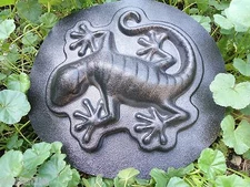 Lizard mold plaster cement concrete gecko abs plastic mould  9" x 9" x 1" thick