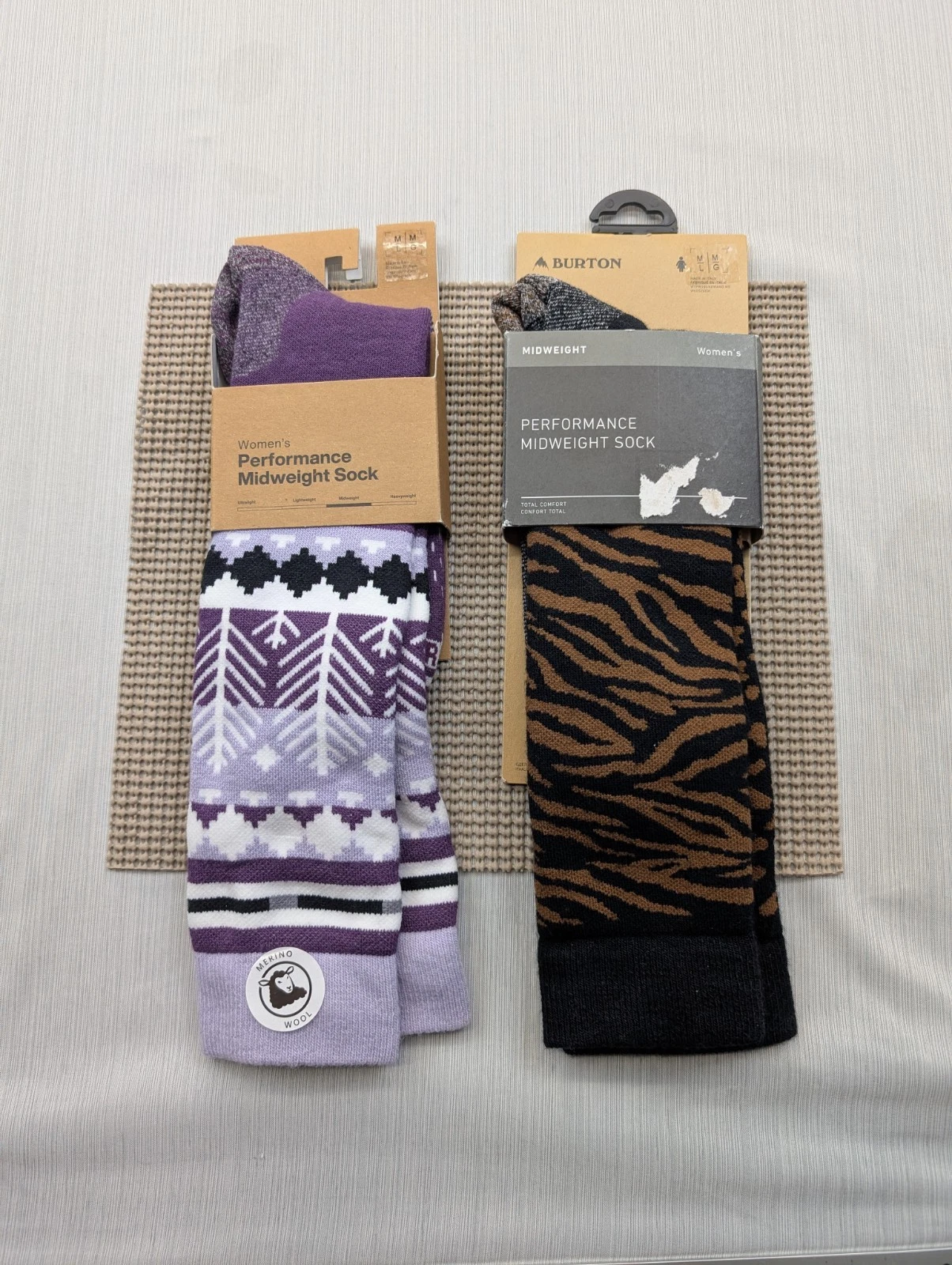 Womens 2 Pair Burton Performance Merino Wool Socks Medium/Large Made In Italy