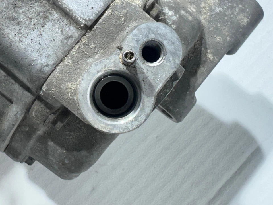 Volkswagen Jetta 2013-2016 híbrido compresor de aire acondicionado 5C0820803F fabricante de equipos originales usado Foto 3 de 4