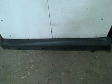 SIDESKIRT LINKS 1 BESCHÄDIGTES BEIN Suzuki Vitara (LY/MY) 2017 7724054P005PK