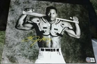 BO JACKSON SIGNED 8X10 AUTOGRAPHED PHOTO ~ BECKETT BAS AUTO COA ~ BO KNOWS!!