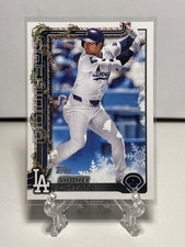 2025 Topps Holiday Shohei Ohtani Image Variation #H200, Dodgers Candy Cane Bat