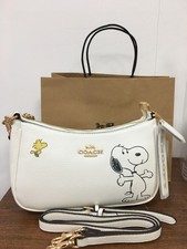 COACH CBJ76 Teri Shoulder Bag Refined Pebble Leather Snoopy Chalk Outlet New