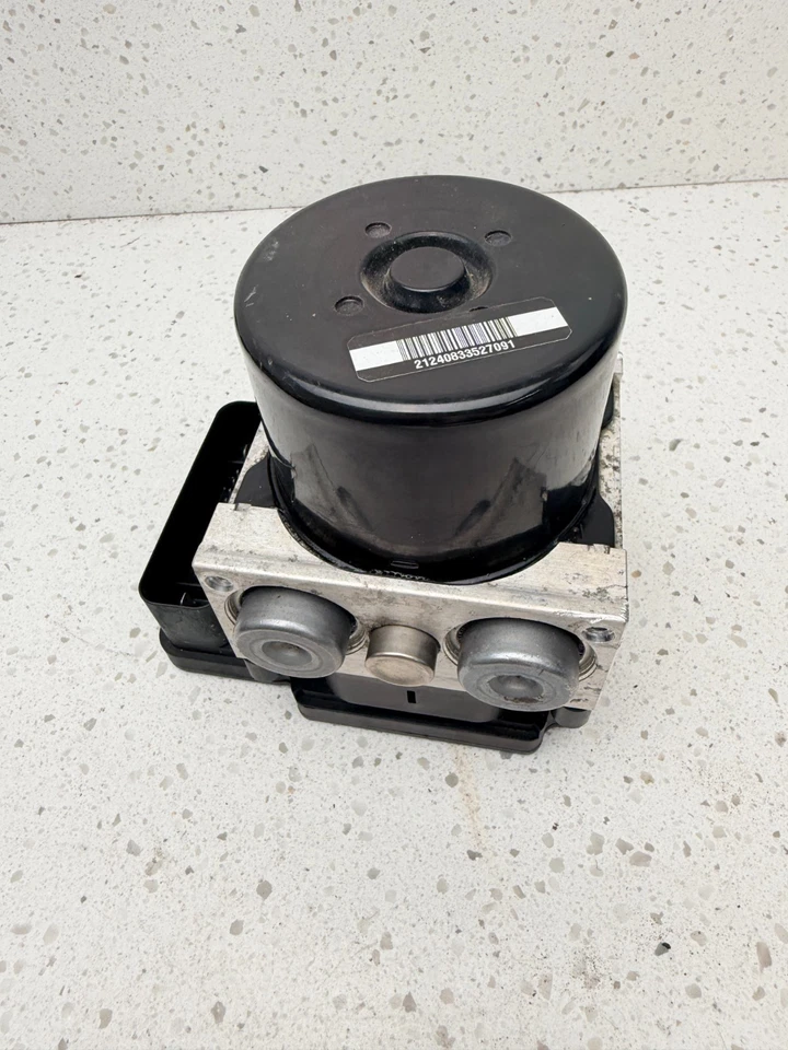 2010 - 2011 Subaru Legacy bomba de freio antibloqueio/módulo Assy VDC 27536AJ00C FABRICANTE DE EQUIPAMENTO ORIGINAL - Imagem 3 de 4