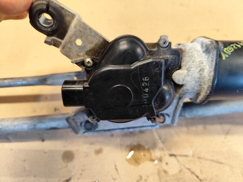 MOTEUR ESSUIE GLACE AVANT NISSAN NAVARA D40 2.5 DCI 190CV 2011 CA97-JJ1412EBY - Picture 6 of 6