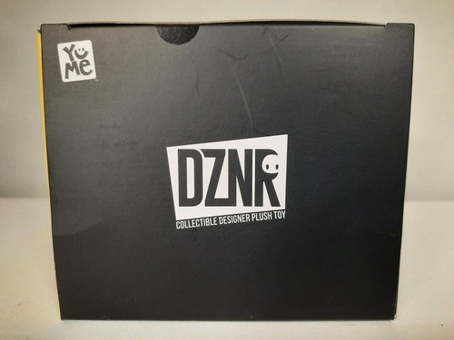 DZNR TRANSFORMERS BUMBLEBEE YUME WHAT'S INSIDE EDITION 02 SEALED NEW IN BOX - Picture 3 of 5
