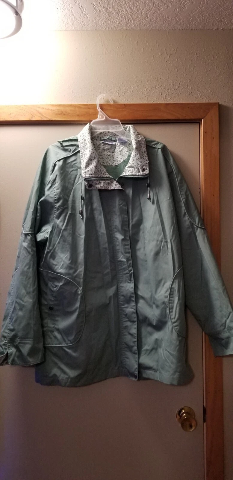 Ladies Vintage Light Green Blair Windbreaker Jacket womens Xlg