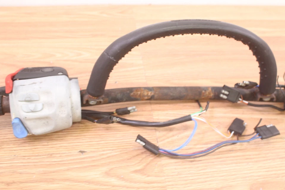 Manillar Polaris RMK 800 RMK800 2001 con controles y cilindro maestro Foto 4 de 4