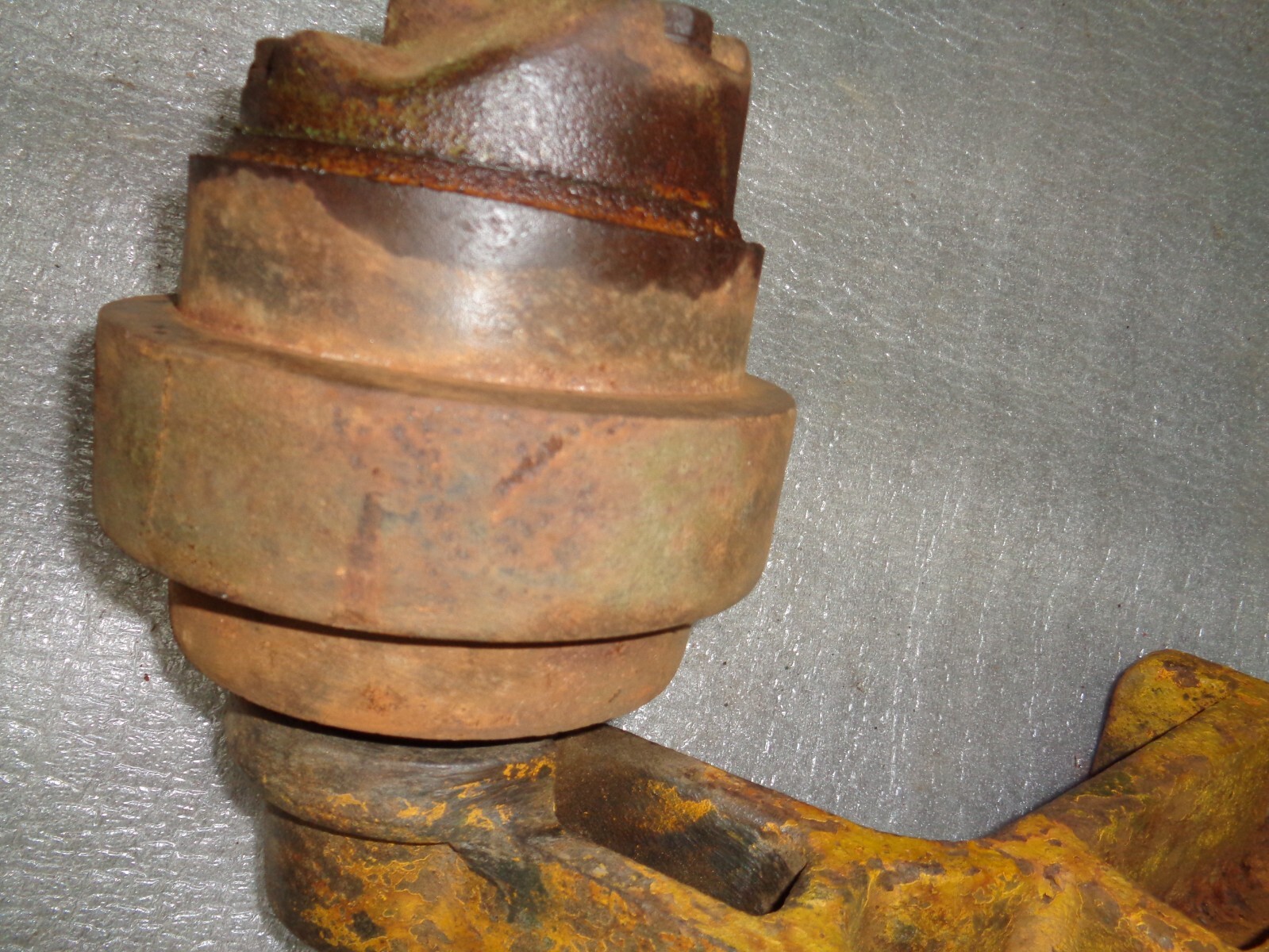 JOHN DEERE 40 CRAWLER / DOZER. L. SIDE. UPPER TRACK ROLLER ASSEMBLY. eBay