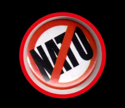 MARKENLOS Nato nein danke! "BUTTON" North Atlantic/Krieg/Usa/Geopolitik/Nato