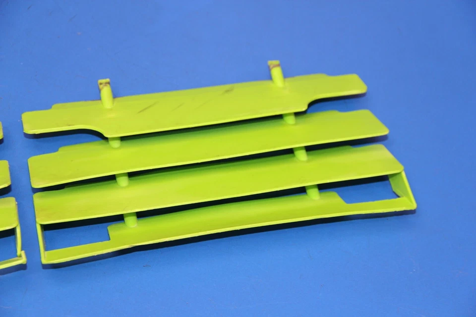 1993 90-93 KX250 KX125 KDX250 Radiator Grills Green Left Right Pair Air Scoop - Image 2 of 4