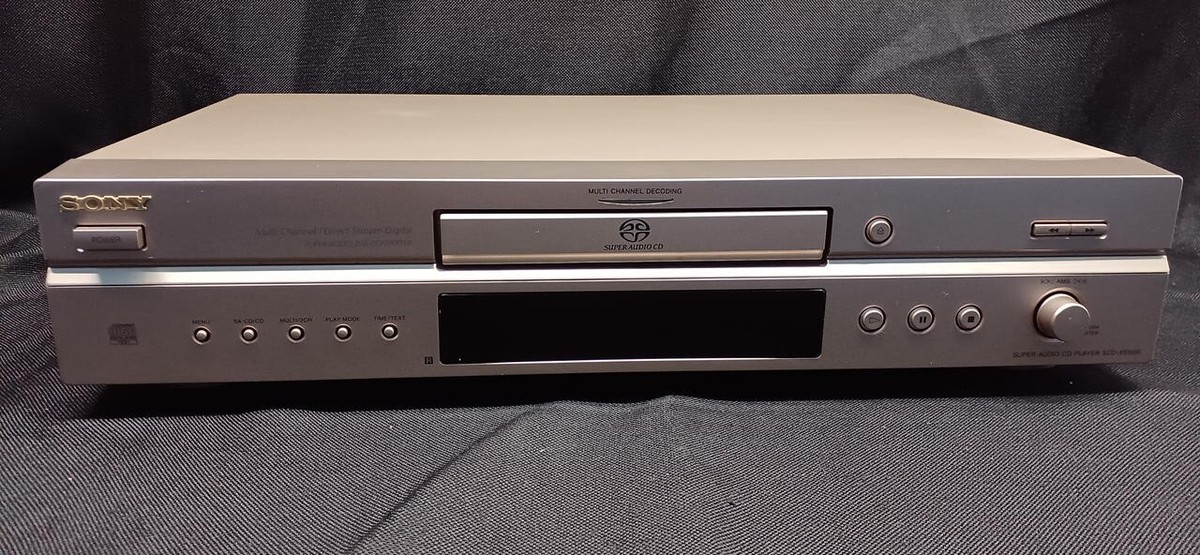SONY SCD-XE600 SACD Player Super Audio CD/CD Player 2010 SONY SCD-XE600 SACD Player Super Audio CD/CD Player 2010