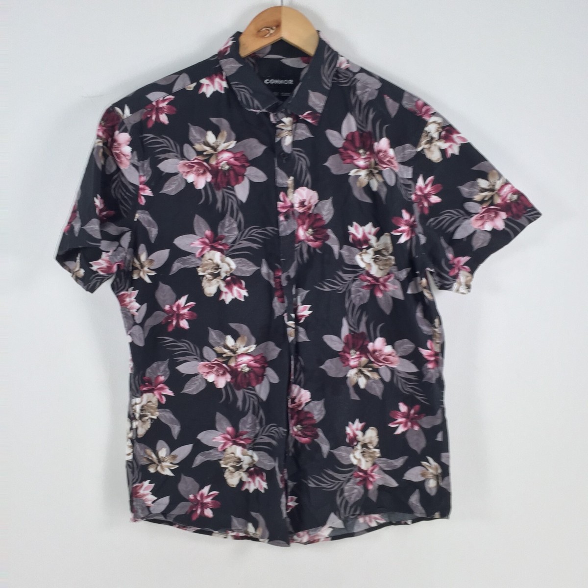 Connor mens button up shirt size L classic black floral short