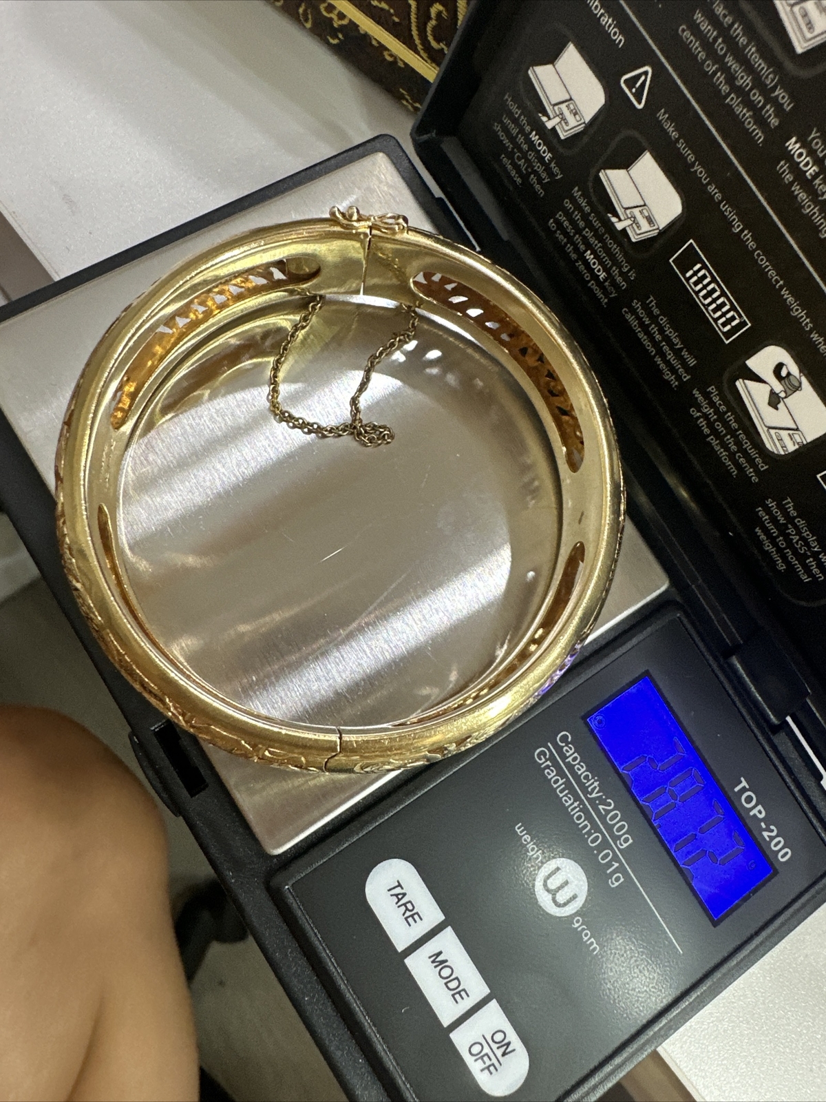 Vintage Mings Jewelry Pierced Dragon and phoenix 14k Gold Bangle 28