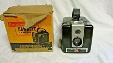 VINTAGE 1950s KODAK BROWNIE HAWKEYE CAMERA w/ PARTIAL BOX
