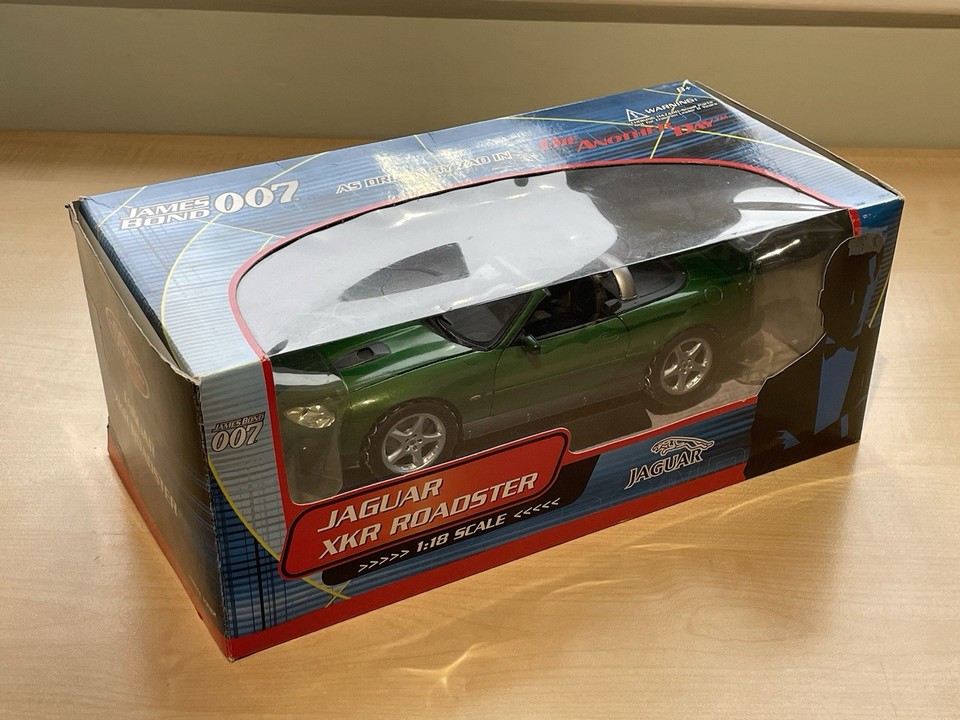 Jaguar XRK Roadster 1:18 James Bond 007 – Beanstalk, Occasion