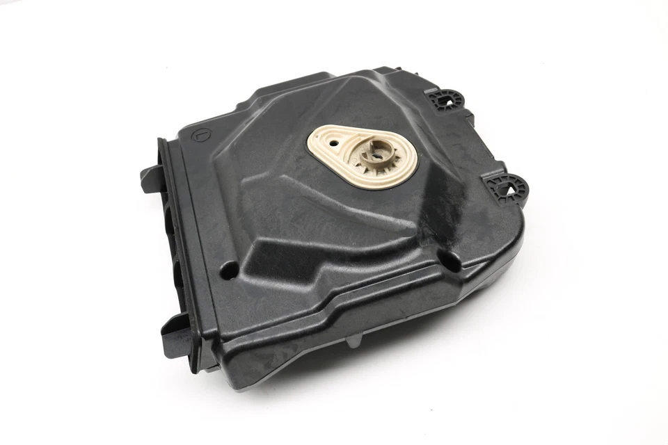 BMW 640I XDRIVE GRAN COUPE - Altavoz central izquierdo Subwoofer / Woofer (HiFi superior) Foto 2 de 4