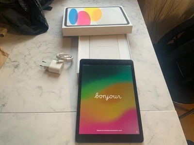 Apple iPad (7th generation) · 32GB · Wi-Fi