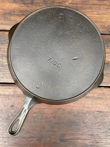 Pre Griswold Erie #9 Third Series Cast Iron Skillet