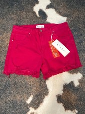 Risen Los Angeles Fuchsia Mid Rise Frayed Hem Shorts