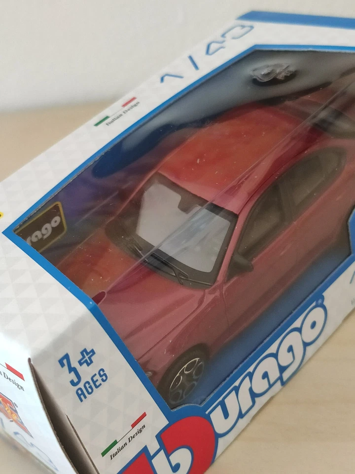 Alfa Romeo Giulia Burago Modellino Auto Rosso/Bordeaux Scala 1:43 Street Fire - Immagine 4 di 4