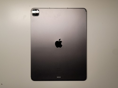 Apple iPad Pro 12.9" 5th Gen A2379 512GB WiFi Cellular For Parts Not Working