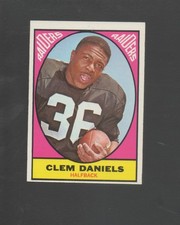 1967 Topps Football Card #110 Clem Daniels-Oakland Raiders Ex Mint Card