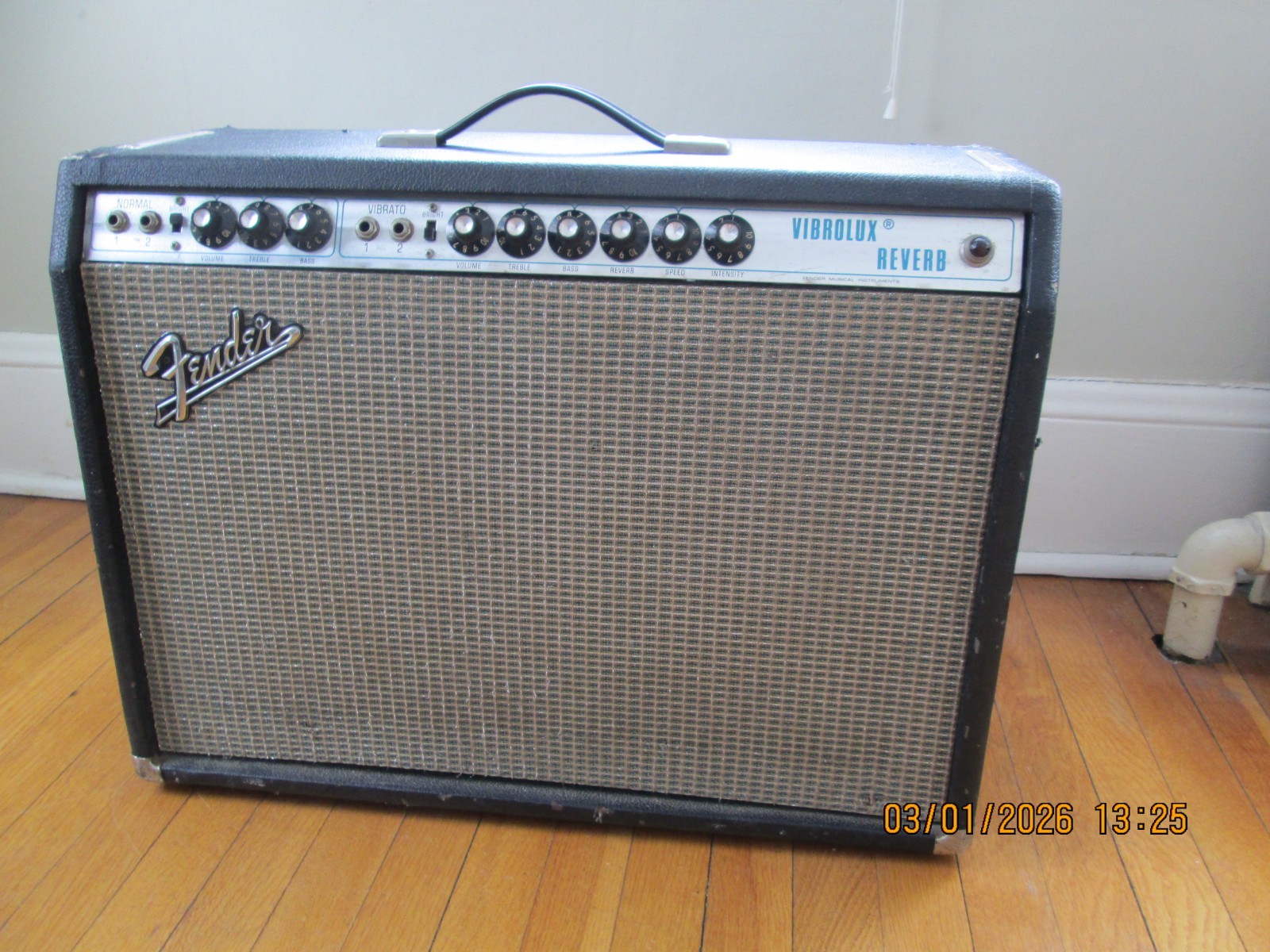 1971 Fender Vibrolux Reverb Amplifier Very Good