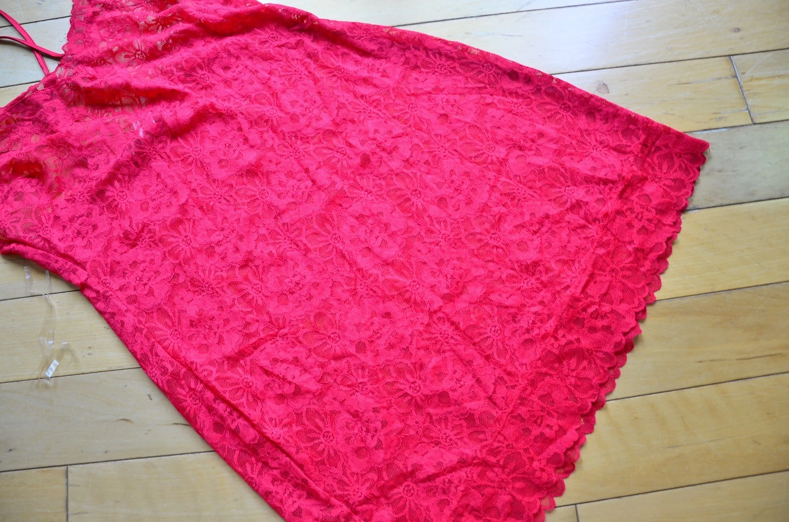 UNDERCOVER Abito slip Victoria's Secret rosso in pizzo taglia M