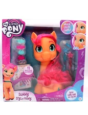 My Little Pony "Sunny Starscout" Styling Pony w/ Wear & Share Accessories 10"