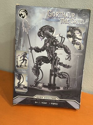 Xenomorph Action Figure Building Set- Compatible W/Major Brick Building Sets